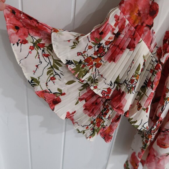 FLORAL BLOUSE COLOR WHITE SIZE 14/16W - Picture 3 of 10